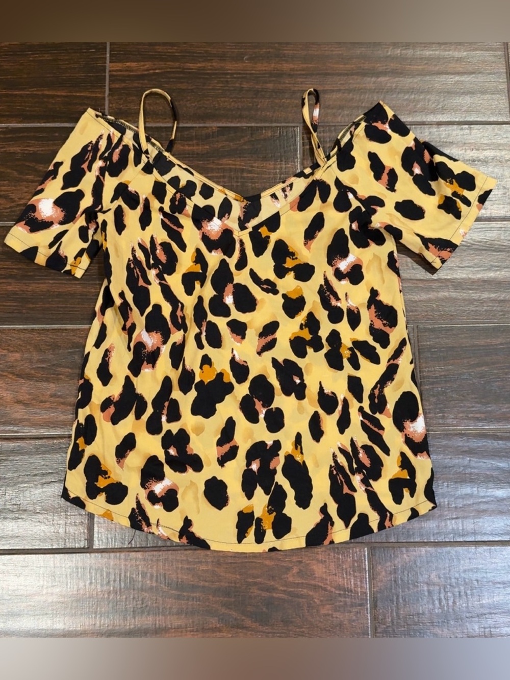 Leopard Print Cold-Shoulder V Neck Top Womens Medium